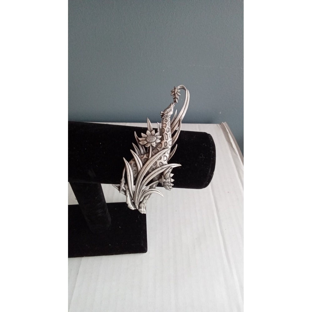 Giraffe Brooch Pin Silver Tone Floral Safari Statement Jewelry‎